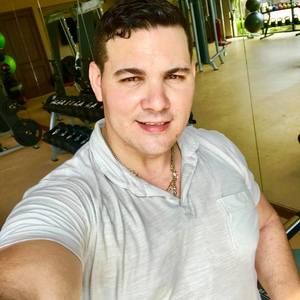 Meet your Posher, Jorge luis